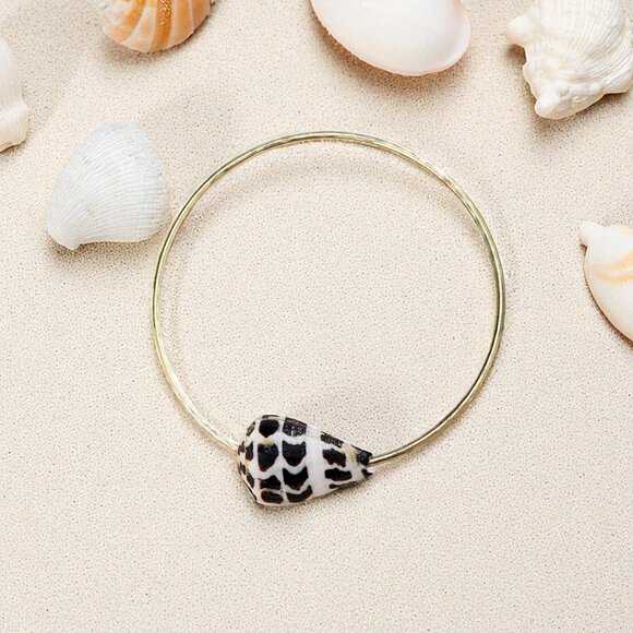 Black and White Hebrew Cone Shell bracelet, Sea Shell Bracelet - Picture 2 of 3